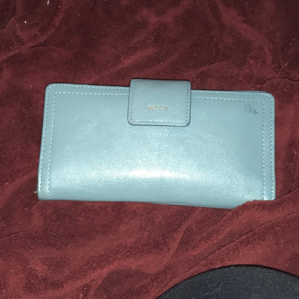 Fossil wallet